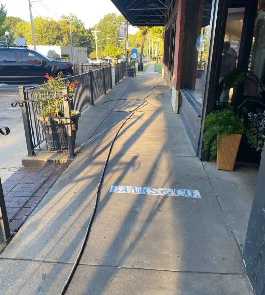 Cleaning commercial storefront windows